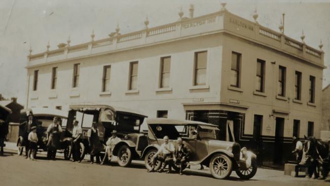 The Corkman pub, then known as the Carlton Inn, in 1937.