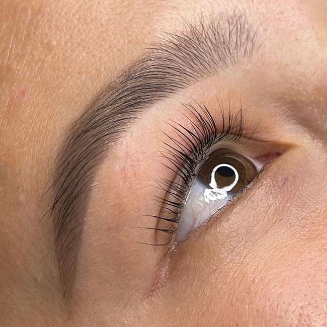 Amelia transforms lashes by doing a Yumi Lash Lift.