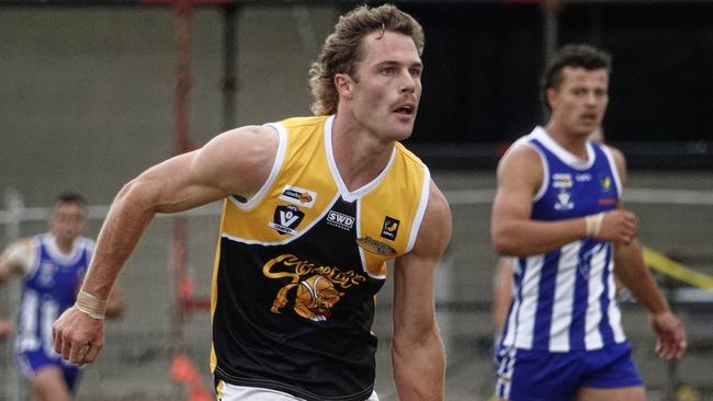 Matt La Fontaine on the move for Frankston YCW against Langwarrin on Saturday. Picture: Valeriu Campan