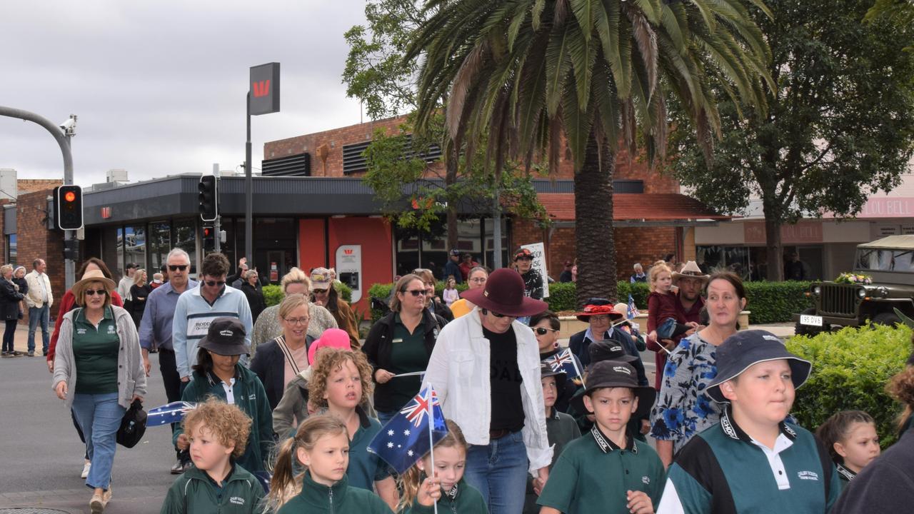 Dalby and surrounds come together for touching tribute on Anzac Day 2022 Picture: Emily Devon