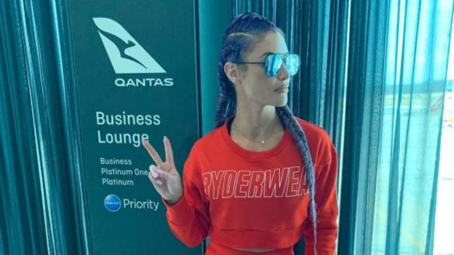 Are you sick of people jumping on flights looking like they just got off the StairMaster Gravitron? Qantas' business class lounge is for you!