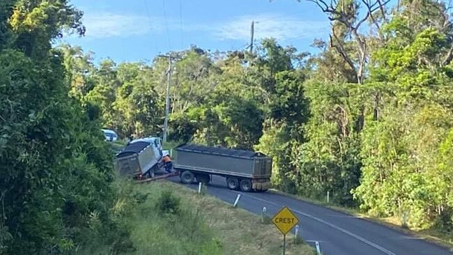 A track crash on the Yarrabah Range is causing traffic delays as both sides of the road are blocked on Wednesday March 2, 2022. Picture: Gurriny Yealamucka