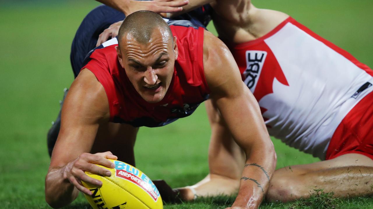 Melbourne's Braydon Preuss hurt a shoulder at the SCG. Picture. Phil Hillyard