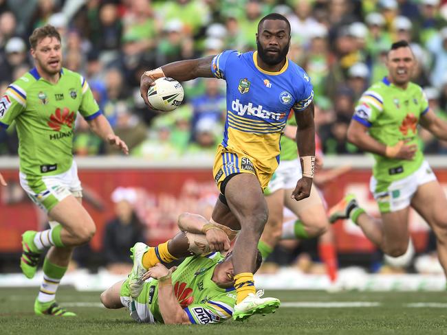 Semi Radradra flying for the Eels.