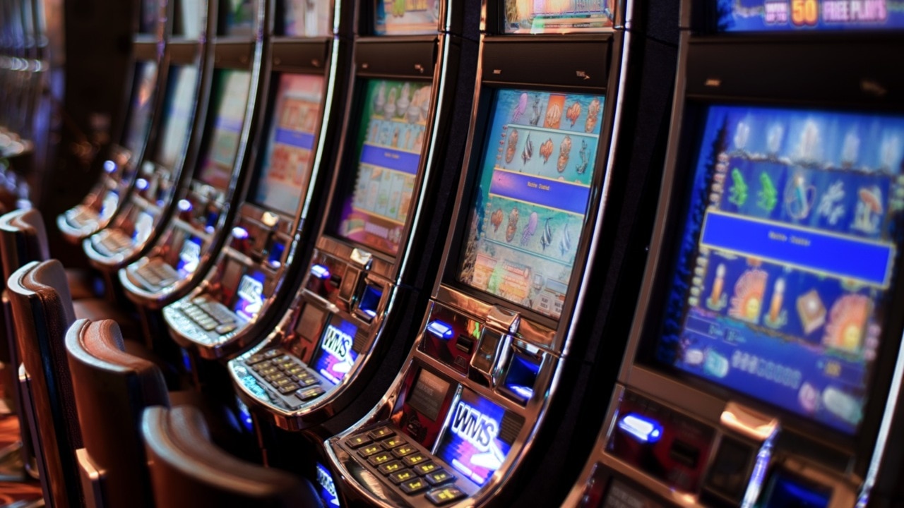 Anti-gambling activists pushing to reduce number of pokie machines