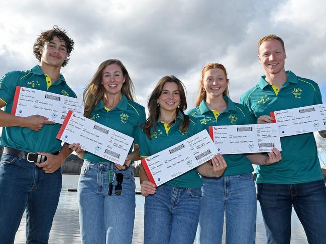 Alexandra Viney (second from left) at the Australian Paralympic team announcement. Picture: Paralympics Australia