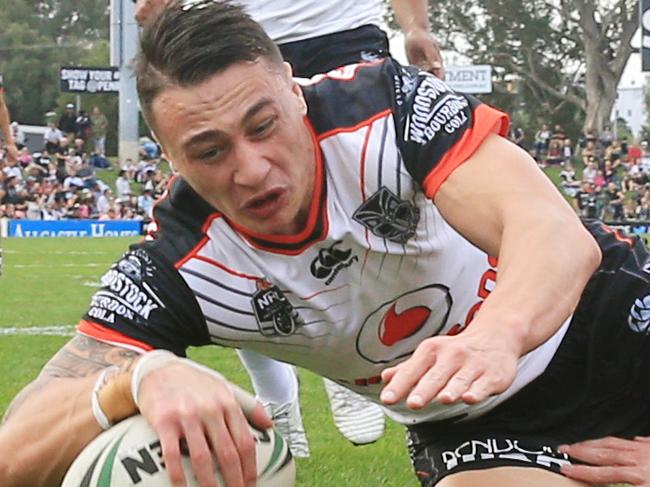 Charne Nicoll-Klokstad of the Warriors scores a try during the Penrith Panthers v Warriors NRL round 10 game at Pepper Stadium, Penrith. pic Mark Evans