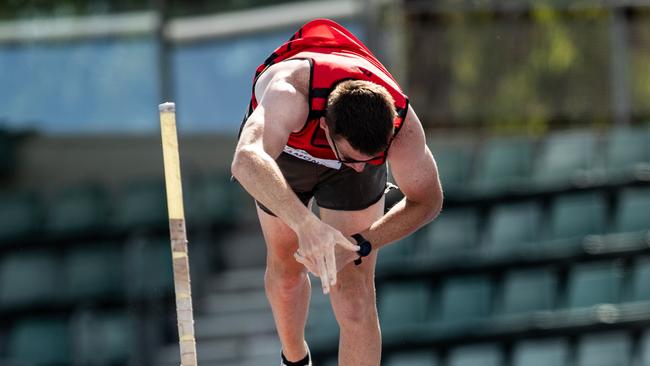 Alec Diamond from Artarmon in the pole vault on Sunday.