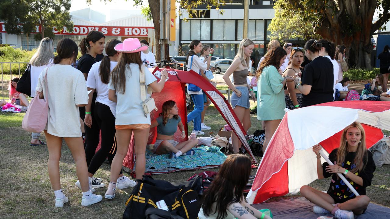 People had set up early in the morning. Picture: NCA NewsWire /Philip Gostelow