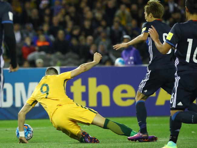 Tomi Juric gets the fouled in the box by Genki Haraguchi.