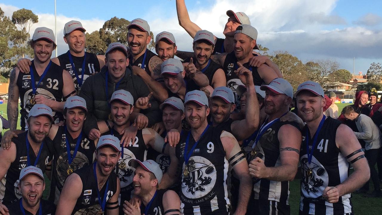 Magpies swoop on flag