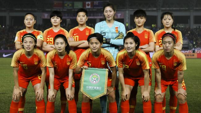 CHONGQING, CHINA – NOVEMBER 10: Players of China line up prior to the 2019 LOCAJOY Cup International Women's Football Tournament Yongchuan final match between Brazil v China at Chongqing Yongchuan Sports Center Stadium on November 10, 2019 in Chongqing, China. (Photo by VCG/VCG via Getty Images)