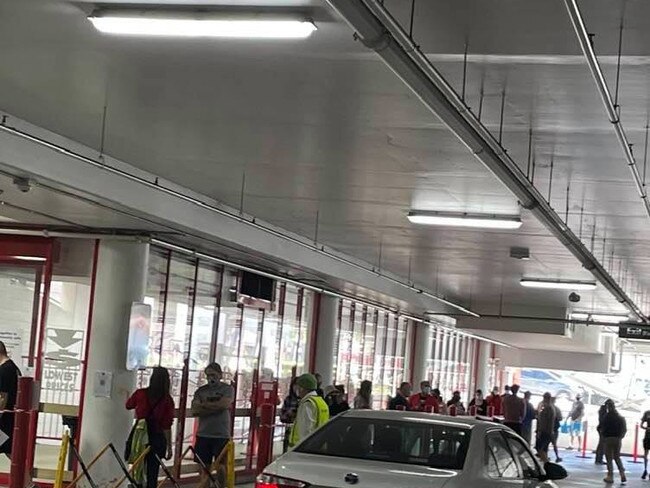 A picture of the line up for the Kingsgrove Bunnings posted by a social media user. Picture: Supplied. Source: https://www.facebook.com/adrian.saunders/posts/10157839146000755