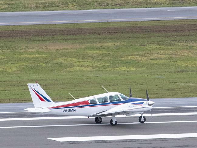 SYDNEY, AUSTRALIA - NewsWire Photos - OCTOBER 2, 2024:A Piper PA3020 Twin Engine Comanche becomes the first aeroplane to touch down at Western Sydney International.Picture: NewsWire / Simon Bullard