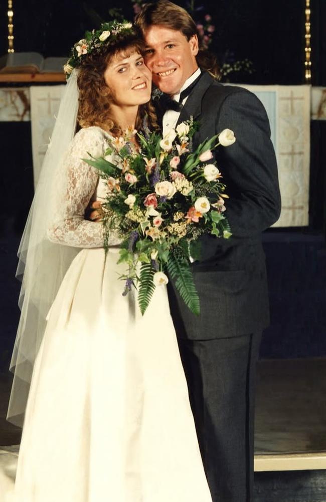 Terri Irwin’s throwback photo from her wedding 33 years ago. Picture: Instagram