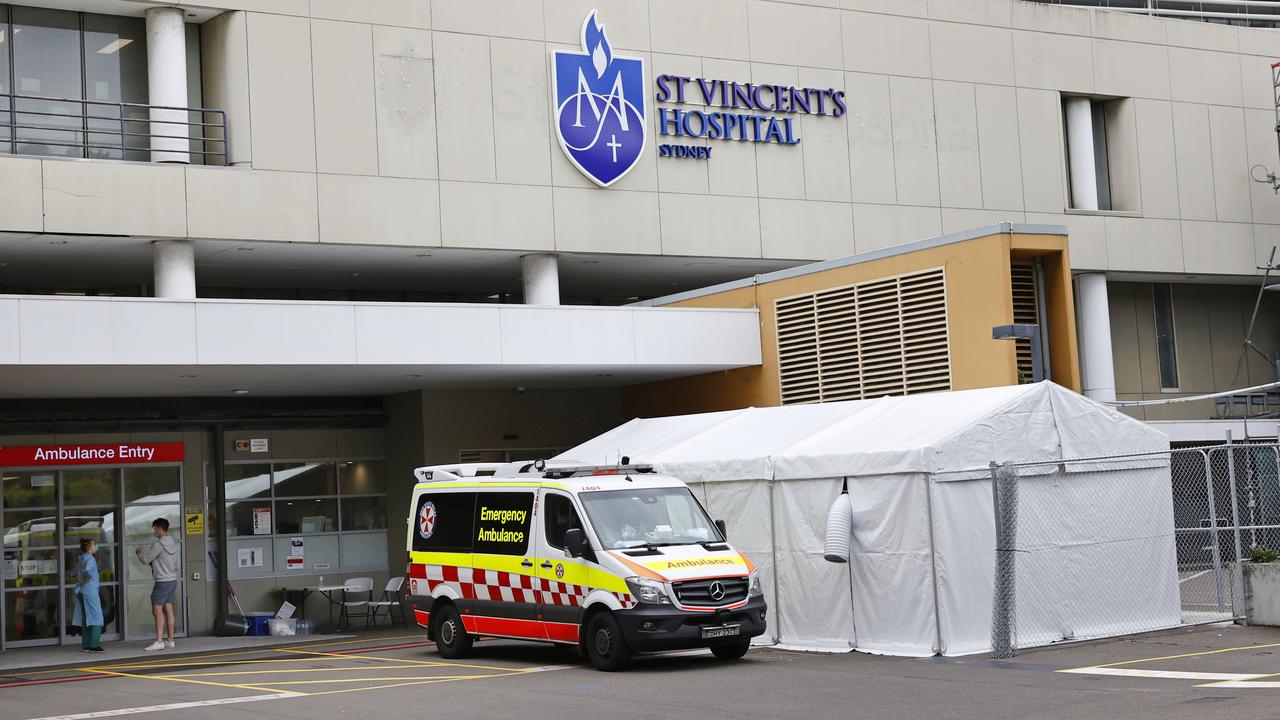 More than 1400 people tested by Sydneys' St Vincent’s Hospital who were negative have now been told they were actually positive. Picture: Richard Dobson.