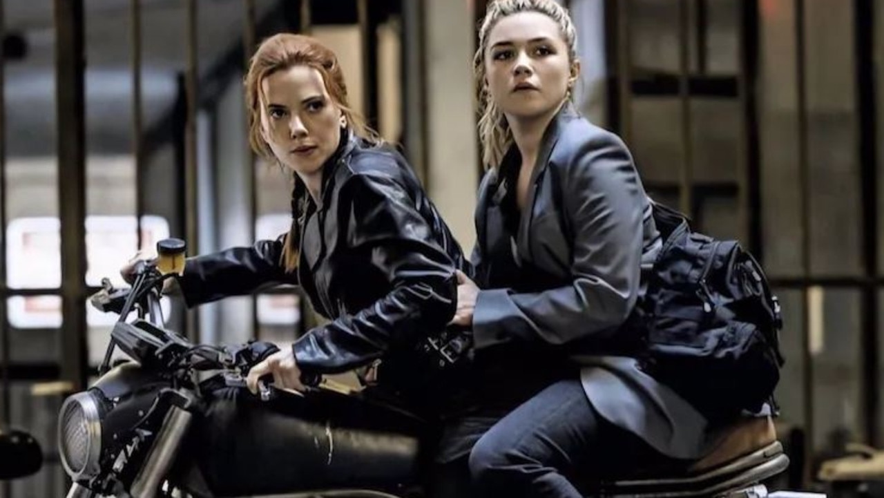 Florence Pugh and Scarlett Johansson in Black Widow