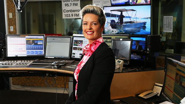 ABC sports journalist/presenter Tracey Holmes has been attacked by Jo Griggs over the closing ceremony furore.