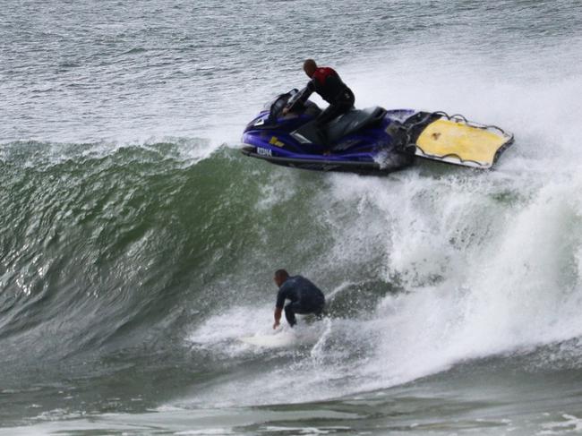 GCB Currumbin Alley, big surf, jetski towing goes wrong. surf. MUST CREDIT Luke Workman / @photos_13_