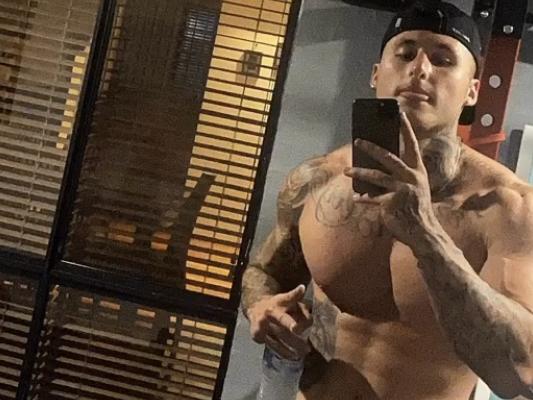 Does topless selfie reveal doper’s next move?