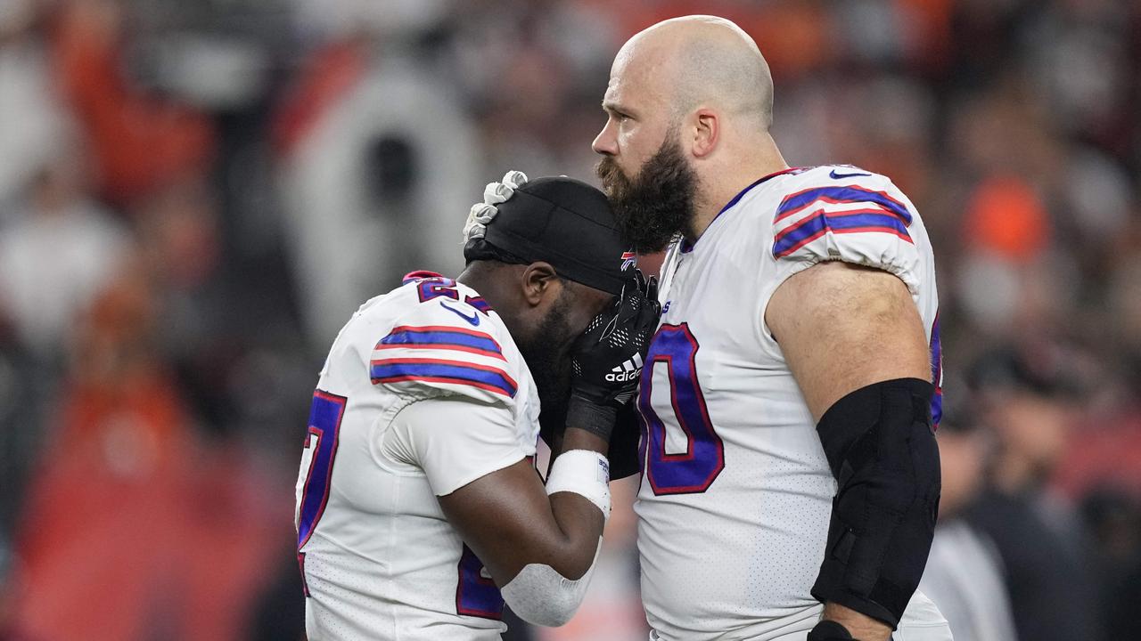 Buffalo Bills fan Dustin Peters attends a candlelight vigil for News  Photo - Getty Images