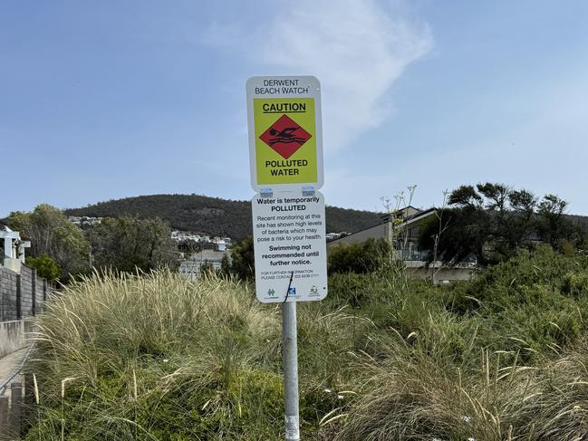 Nutgrove Beach no swimming signs after sewage spill. Picture: Nikki Davis-Jones