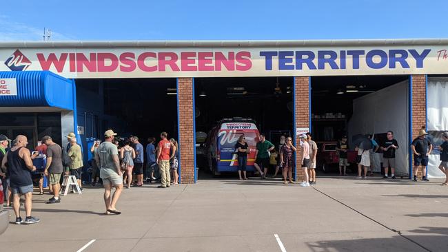 Anti-mandate and anti-vaccination demonstrators rallied at Windscreens Territory, Coconut Grove on Monday January 10, after it was shut down for not complying with the chief health officer’s directions. Picture: Zizi Averill