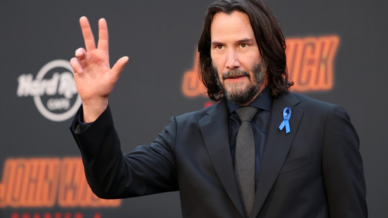 ‘Speed’ Star Keanu Reeves Spins Out At Indianpolis Motor Speedway ...