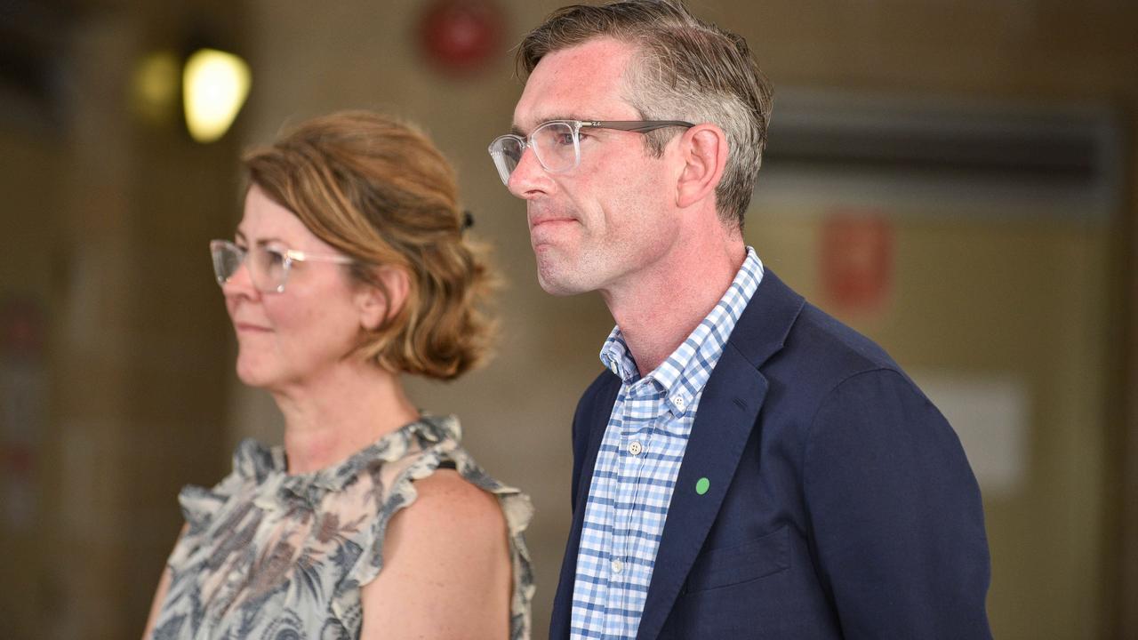 NSW Premier Dominic Perrottet with NSW Health deputy secretary Susan Pearce. Picture: NCA Newswire / Flavio Brancaleone