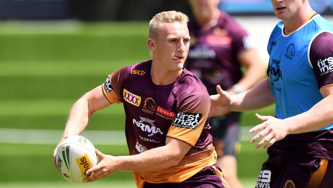 BRISBANE, AUSTRALIA - FEBRUARY 22: Tanah Boyd looks to pass during the Brisbane Broncos NRL training session on February 22, 2019 in Brisbane, Australia. (Photo by Bradley Kanaris/Getty Images)