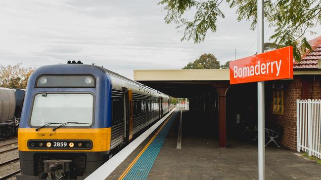 Shoalhaven Council will discuss writing a letter to NSW Transport Minister Jo Haylen about upgrading the Bomaderry to Kiama train line. Picture: Van Mal Group Construction.