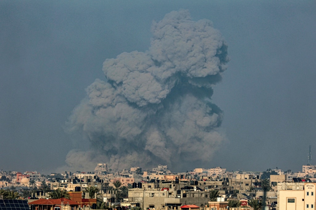 Gunfire Air Strikes As Israel Pushes South Against Gaza Militants   89b0b9cd67aca7739d6cc656d94768f3