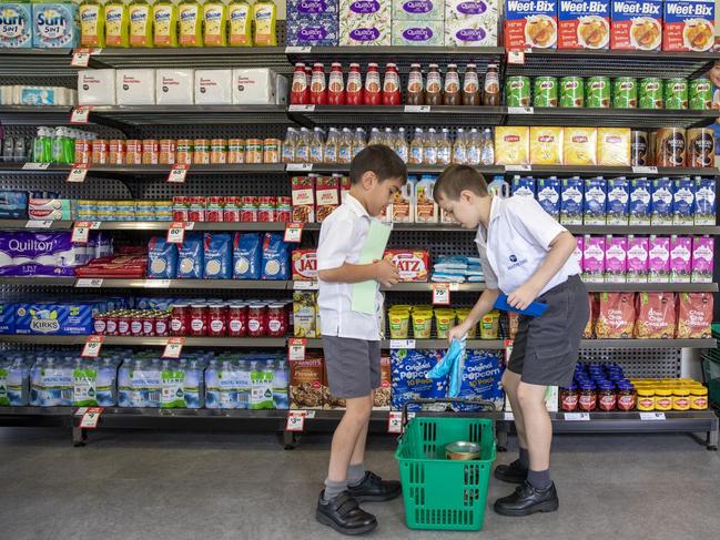 Woolies Mini at Mater Dei School in Camden. 21st March 2022. Photograph Dallas Kilponen/Woolworths