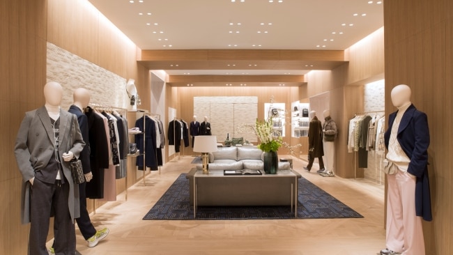 La Galerie Dior is the best $18 a fashion-lover can spend in Paris ...