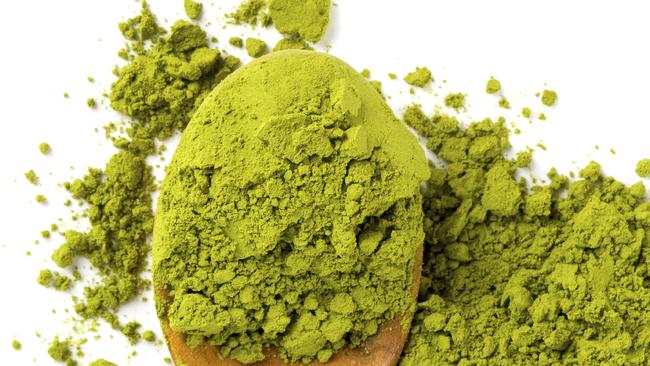 Many people find themselves in the common trap of drinking matcha powder that is mixed with other ingredients.