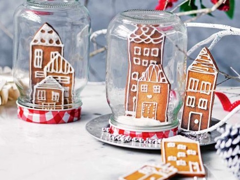 Make your own edible snow globe with this fun gingerbread recipe. See below for more information.