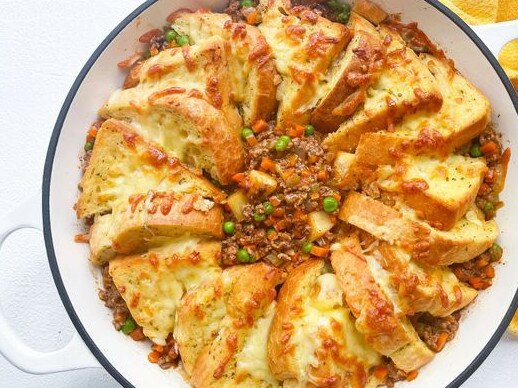 Garlic bread savoury mince.