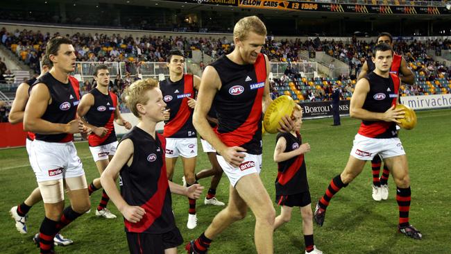 2009 when Mason and Max ran on for Dustin’s 300th game.