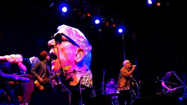 Eric Burdon onstage in front of himself at Blues on Broadbeach. Photo supplied by Dani Katz.