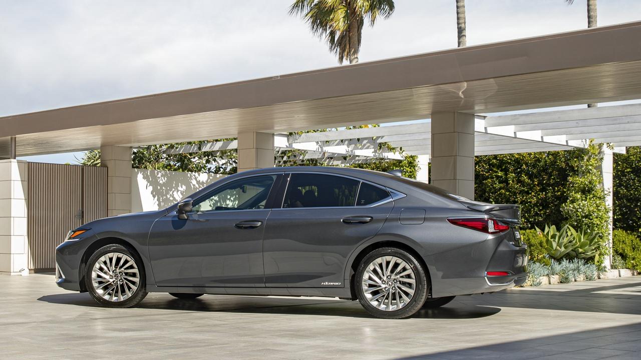 The Lexus ES 300h in Sports Luxury specification.