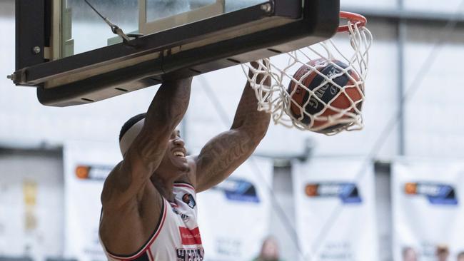 Derek Murphy played a key role in Shepparton's win. Photo: Basketball Victoria.