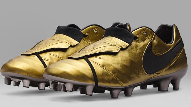 Gold on sale footy boots