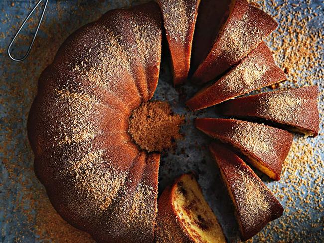 TWAM-20160702 EMBARGO FOR TWAM 2 JULY 2016 NO REUSE WITHOUT PERMISSION Donna Hay White chocolate and amaretti bundt cake pic : Donna Hay