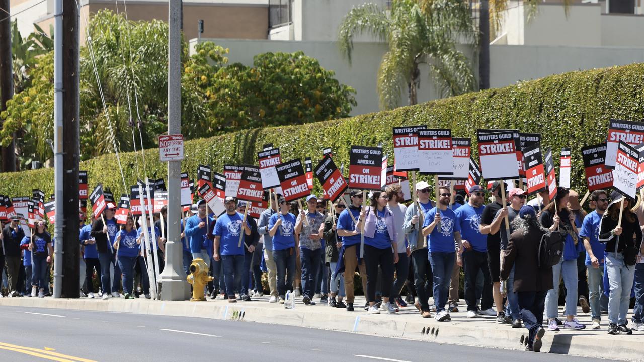 The picket line outside Paramount Studios. Picture: Rodin Eckenroth/Getty Images