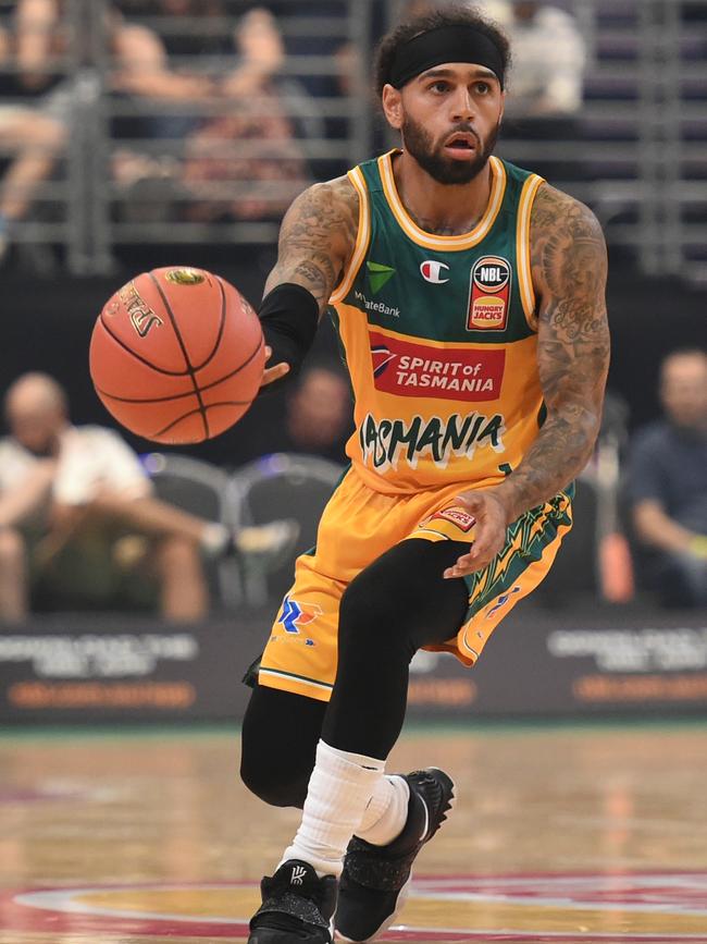 JackJumpers point guard Jordon Crawford passes the ball during an NBL Blitz match against South East Melbourne Phoenix at the Gold Coast Convention and Exhibition Centre on September 16, 2023. Picture: Matt Roberts/Getty Images for NBL