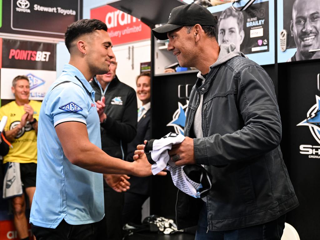 Kevin Iro presents son Kayal with his first NRL jersey in 2022. Credit: NRL Images.