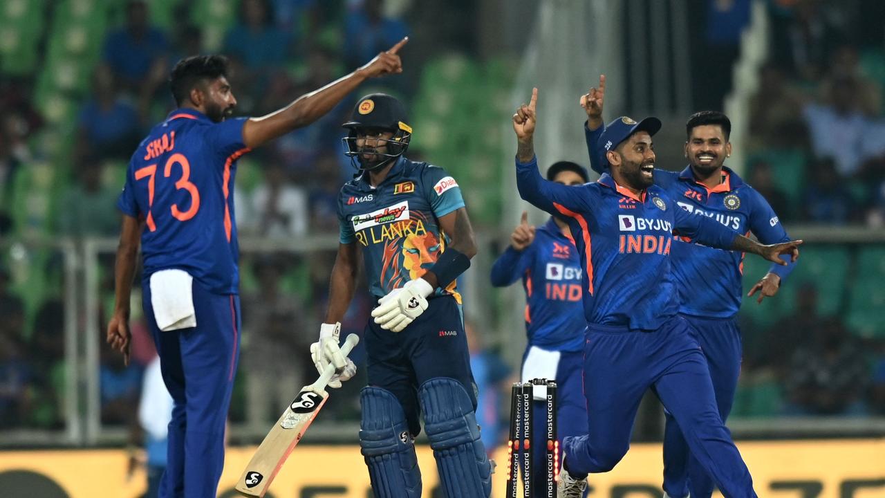 Cricket news: India defeat Sri Lanka in record victory, Virat Kholi ...