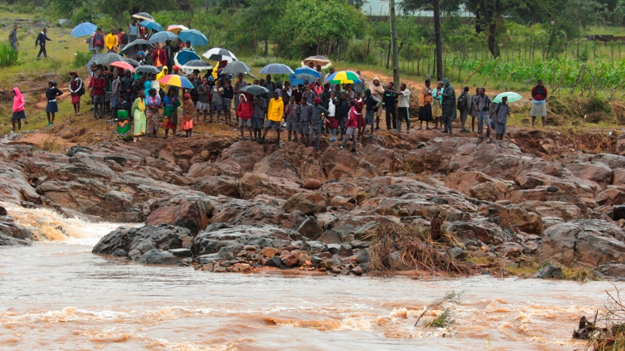 Cyclone Idai Survivors Clinging Onto Trees As They Await Rescue In