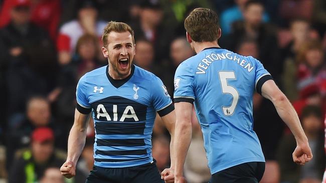 Harry Kane celebrates with Jan Vertonghen.