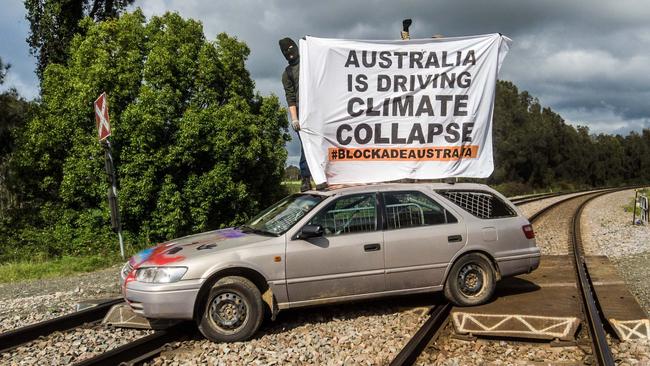 This picture was posted on Facebook, showing a car that could have caused a fatal train collision.